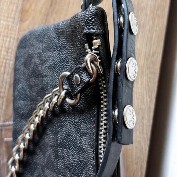 Michael Kors Signature Black Fanny Pack Belt Bag w/Silver-tone Chain - Picture 5 of 8